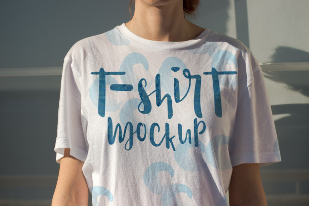 t-shirt-mockup-design_15879-471